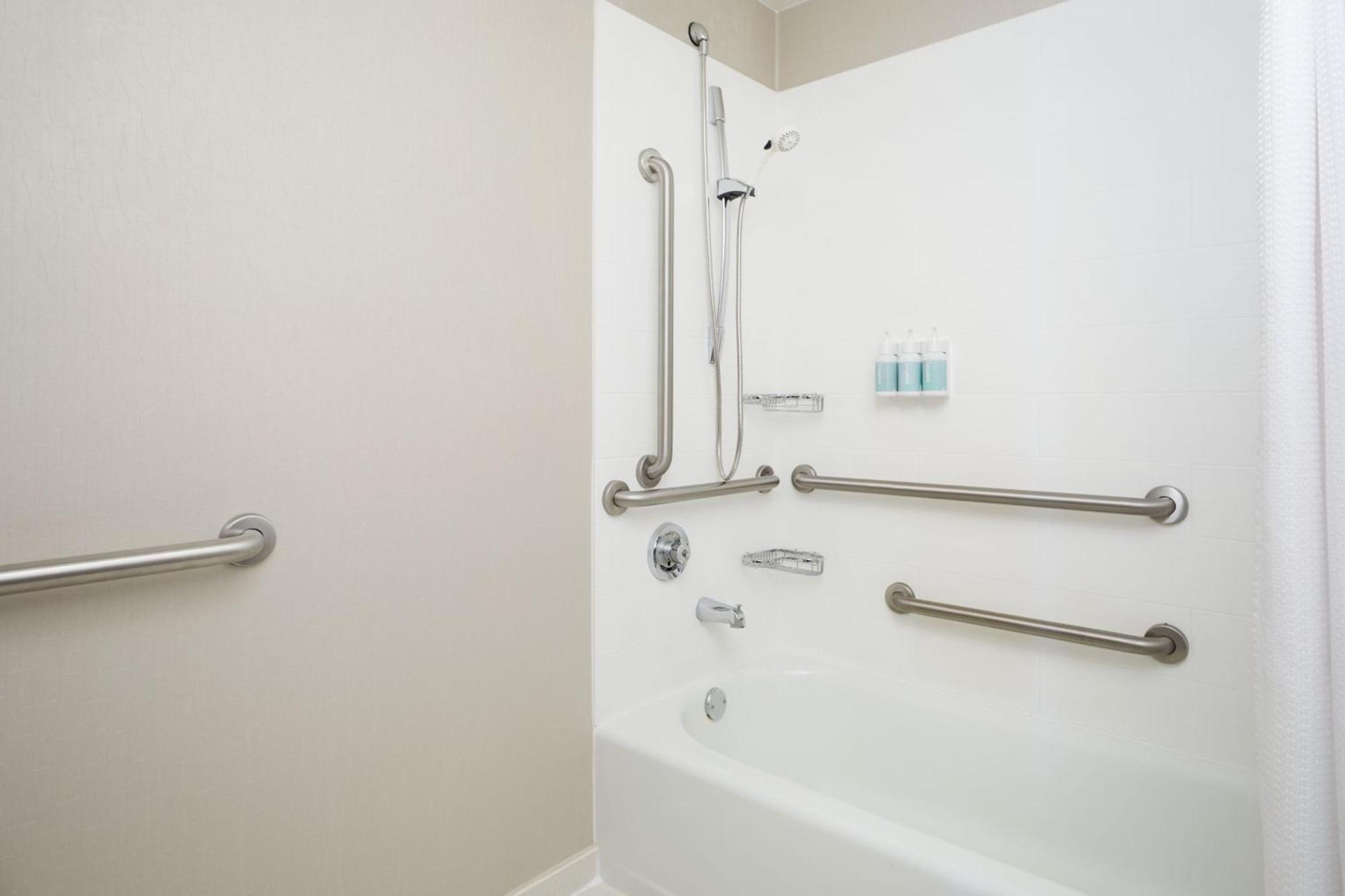 Springhill Suites St. Louis Brentwood Extérieur photo