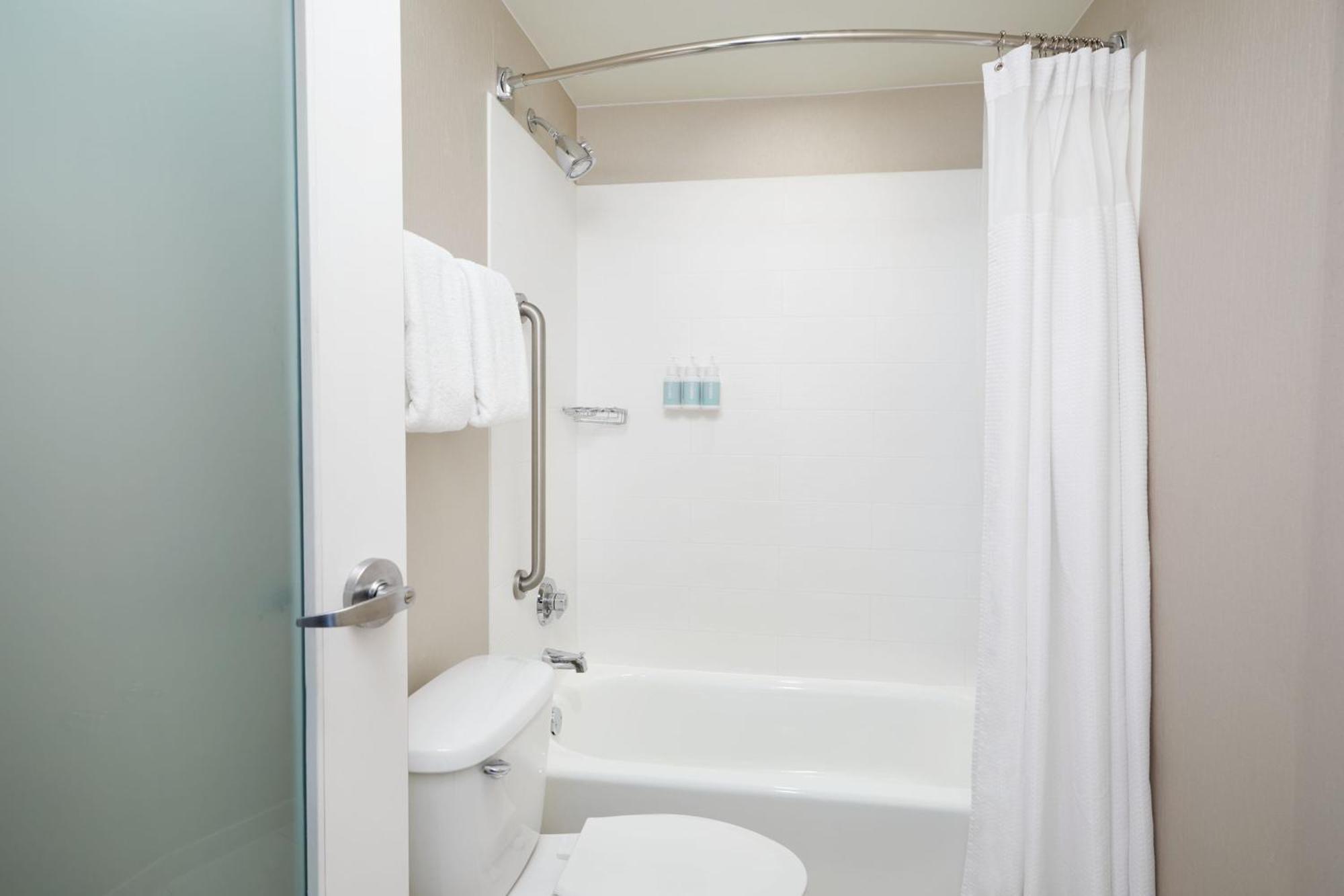 Springhill Suites St. Louis Brentwood Extérieur photo