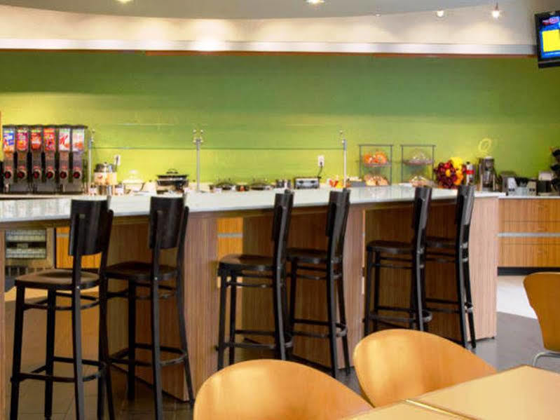Springhill Suites St. Louis Brentwood Extérieur photo
