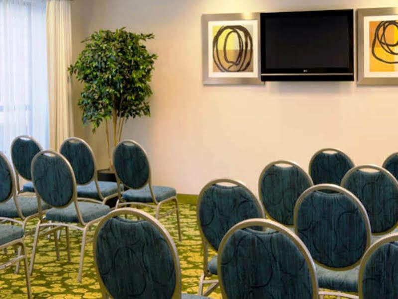 Springhill Suites St. Louis Brentwood Extérieur photo